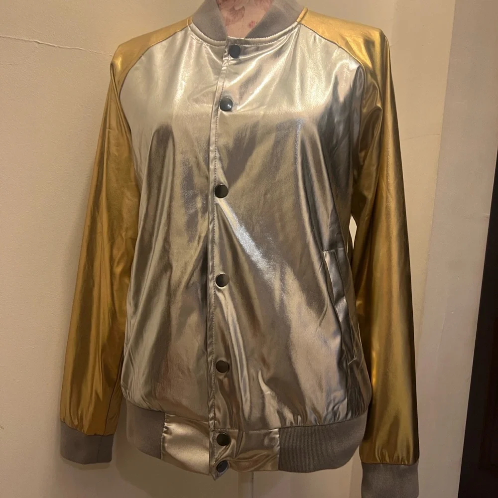 Stylish Metallic Bomber Jacket in Silver and Gold - Picture 2 of 7